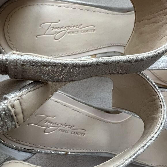 Vince Camuto Imagine Phoebe Metallic Gold Slim Heel Strappy Sandal Women 9.5 M - Picture 12 of 16